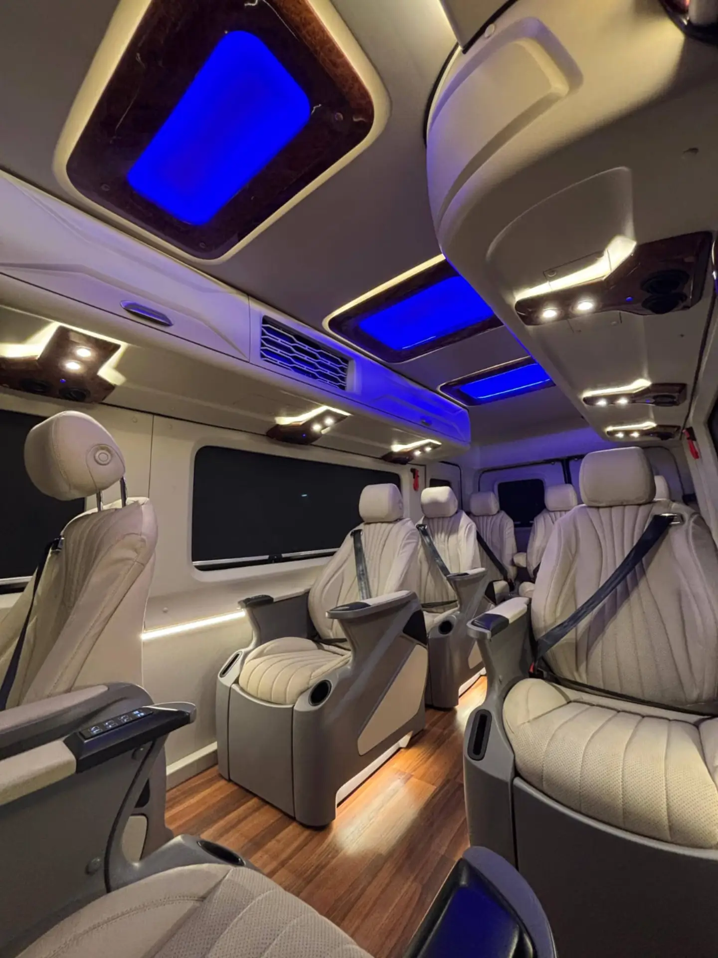 Choice Holidays Urbania 9 Seater Maharaja