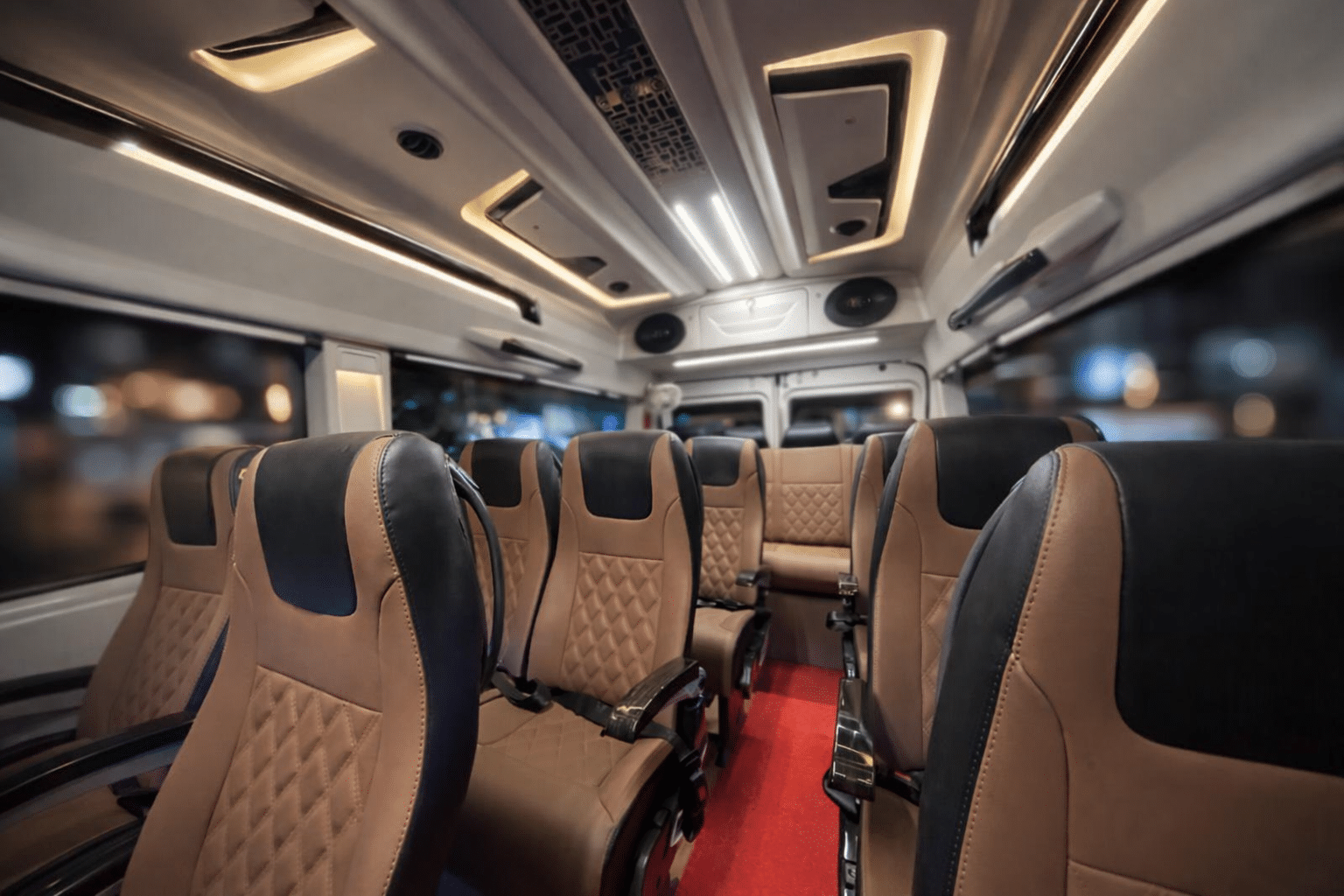 13 Seater Tempo Traveller