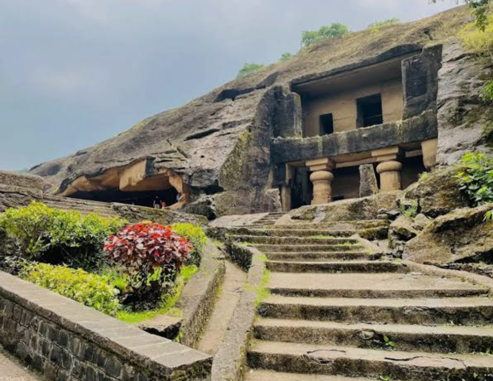Kanheri Caves & National Park Private Tour