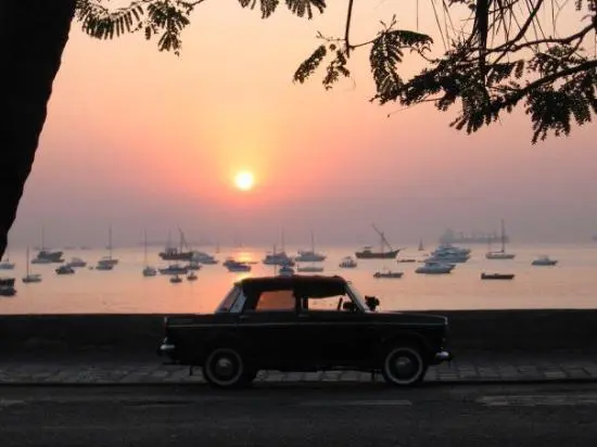 🌅 Mumbai Dawn Tour – The City Before It Wakes